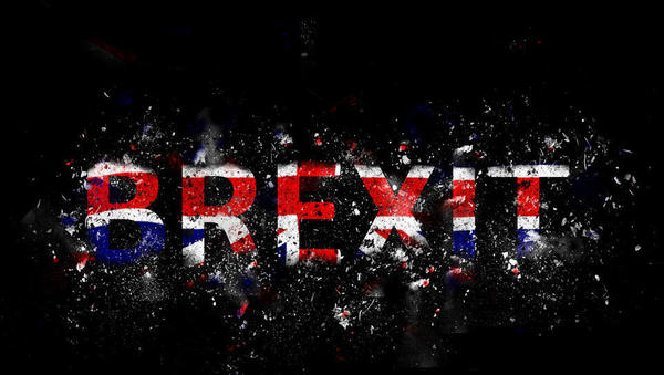 EU odobrila pogojni odlog brexita ... britanska vojska v pripravljenost na kaotičen brexit ... peticija za preklic brexita