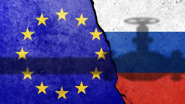 EU blizu dogovora o kapici za rusko nafto. Hkrati na mizi predlog, da bi plinsko kapico postavili pri 264 evrih