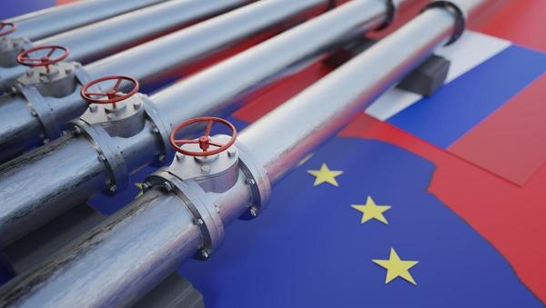 Od danes velja embargo na uvoz ruske nafte v EU