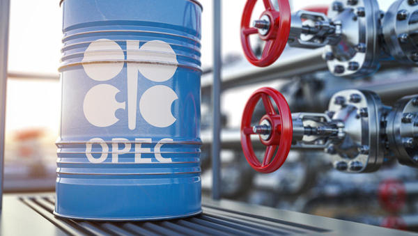 Opec+ je odločil: proizvodnjo nafte bodo skrčili za dva milijona sodov na dan
