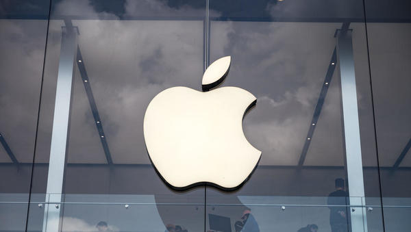 EU bo Apple udarila s 500-milijonsko klofuto zaradi kršenja pravil konkurence