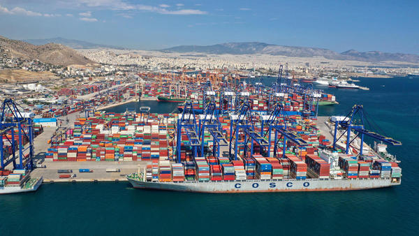 Handelsblatt: Nemška vlada hoče ustaviti Kitajsko pri prevzemih v logistiki