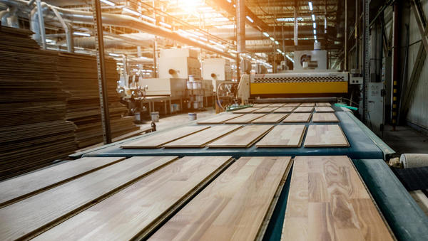 Svarilo iz realnega gospodarstva: v evrski industriji so razmere vse zahtevnejše