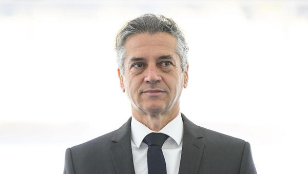 Fantomske pravne podlage Golobove države za zamrznitev pomoči hčerinskim družbam SIJ