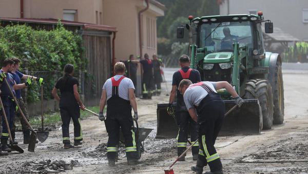 Trg dela: kako bo urejena pomoč pri višji sili, čakanju na delo, dopustih prostovoljcev