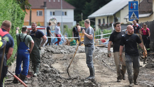 NASVET Solidarnostna pomoč: ali jo lahko izplačate večkrat, ali lahko zaposlenemu podarite pralni stroj