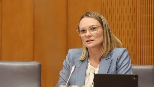 V ŽIVO Polona Rifelj: Odpravila bom vse omejitve in prepovedi, ki niso razumne in jih EU ne zahteva