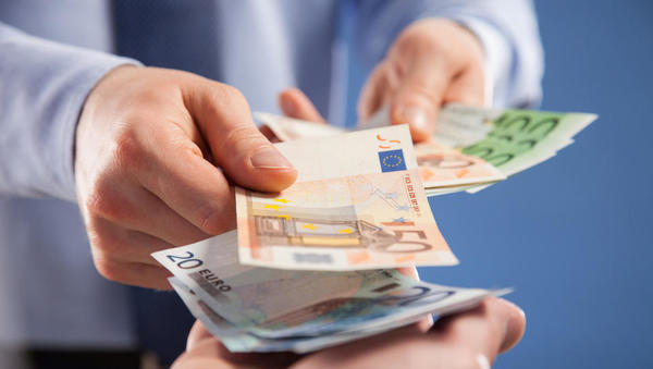 Koliko davka na dobiček plačajo banke v Sloveniji