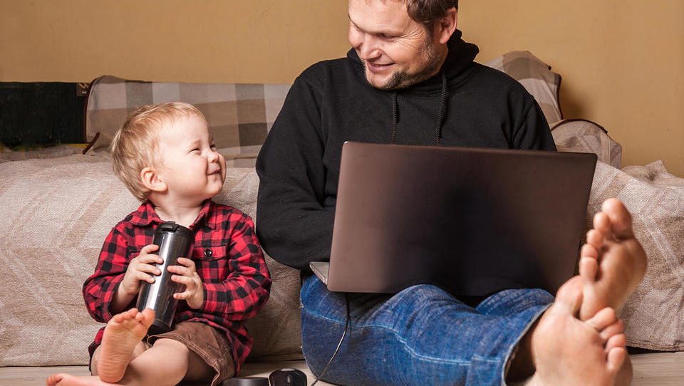 Generali v kritja ŽZ dodaja bolezen COVID-19 in sporoča, kako urejati zavarovanja na daljavo