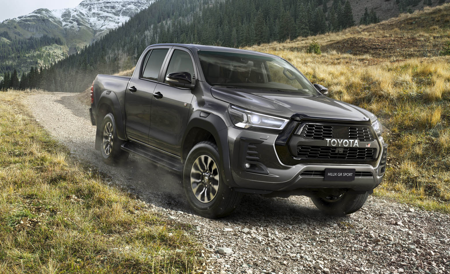 Nova Toyota Hilux GR Sport