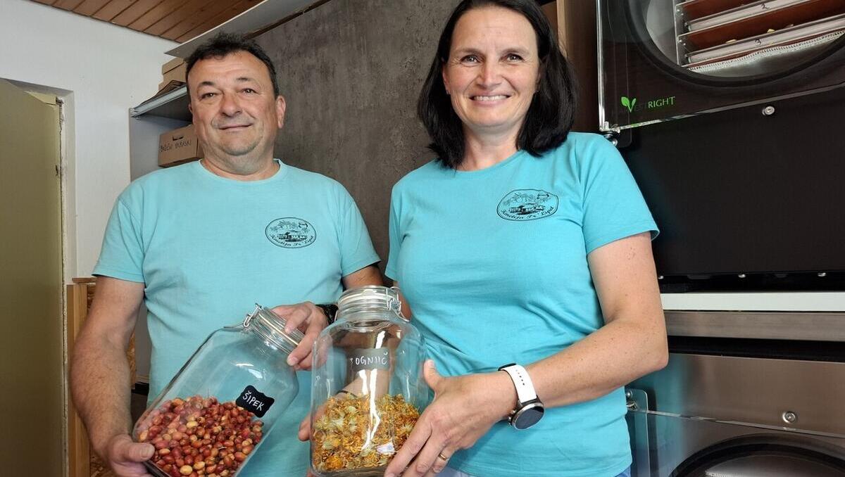 Tehnologinja in strojnik, ki podaljšujeta življenje