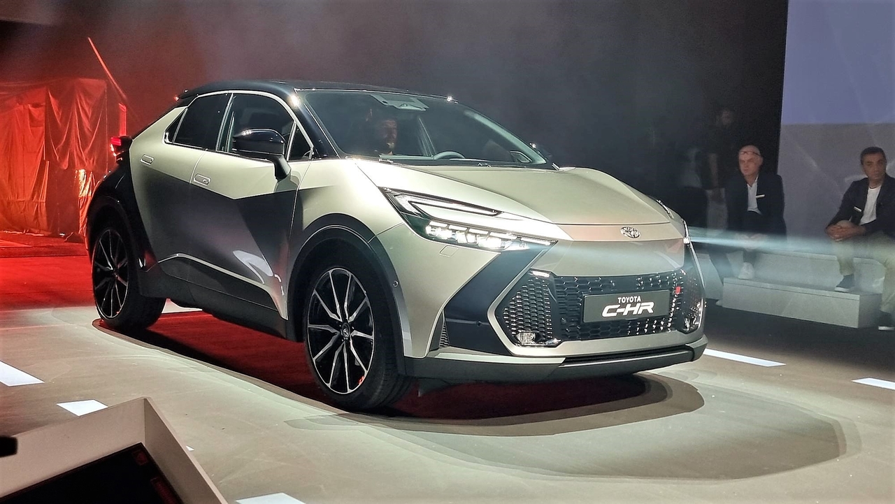 Toyota, ki je pomladila znamko, vozi drugi krog