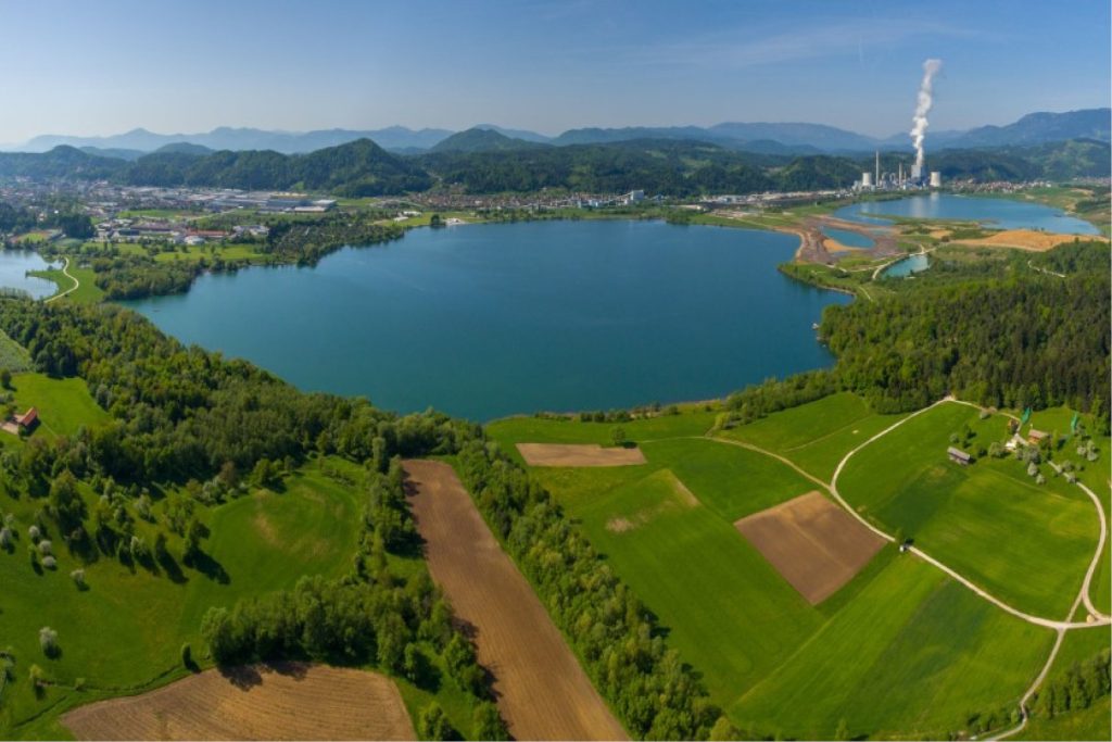 Šaleški razvojni forum: Projekti za desetletje korenitih sprememb Šaleški razvojni forum: Projekti za desetletje korenitih sprememb