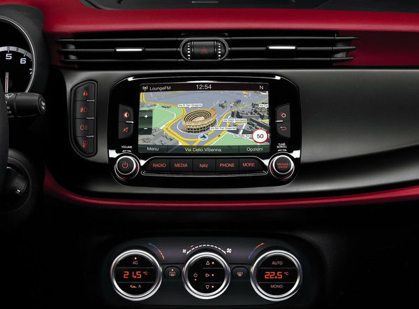 Alfina Julija je skromnejša na ceniku, bogatejša pod kožo