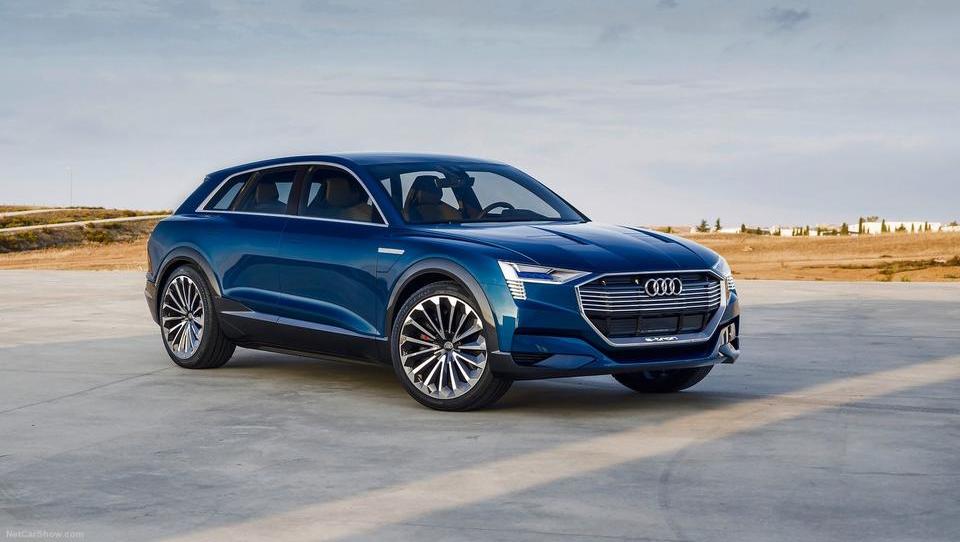 Audi zbral prek pet tisoč naročil za luksuzna e-avta, čeprav cena in končna oblika še nista znani