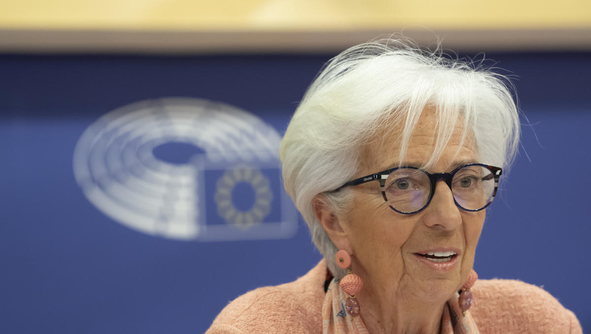 Kje bodo obrestne mere ECB konec leta in zakaj Lagardova ne bi smela pozabiti napake Tricheta