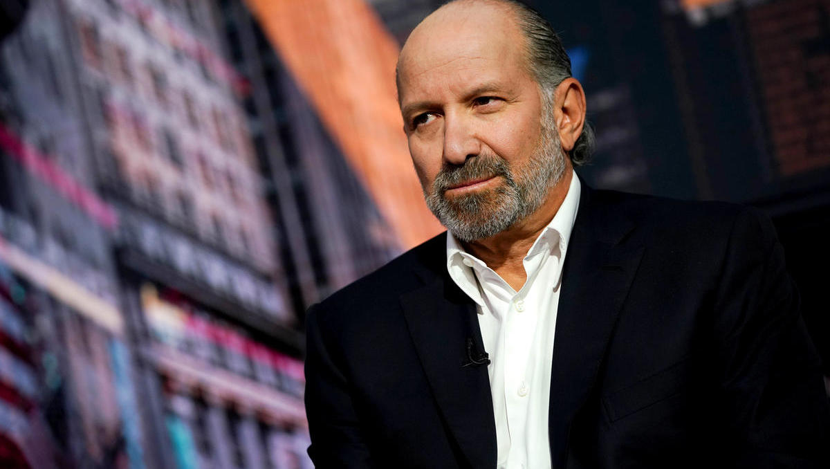https://beta.finance.si/pics/cache_Ho/Howard-Lutnick03-Bl-66e0283603d3f.jpg.cut.c-66e028381b7ef.jpg