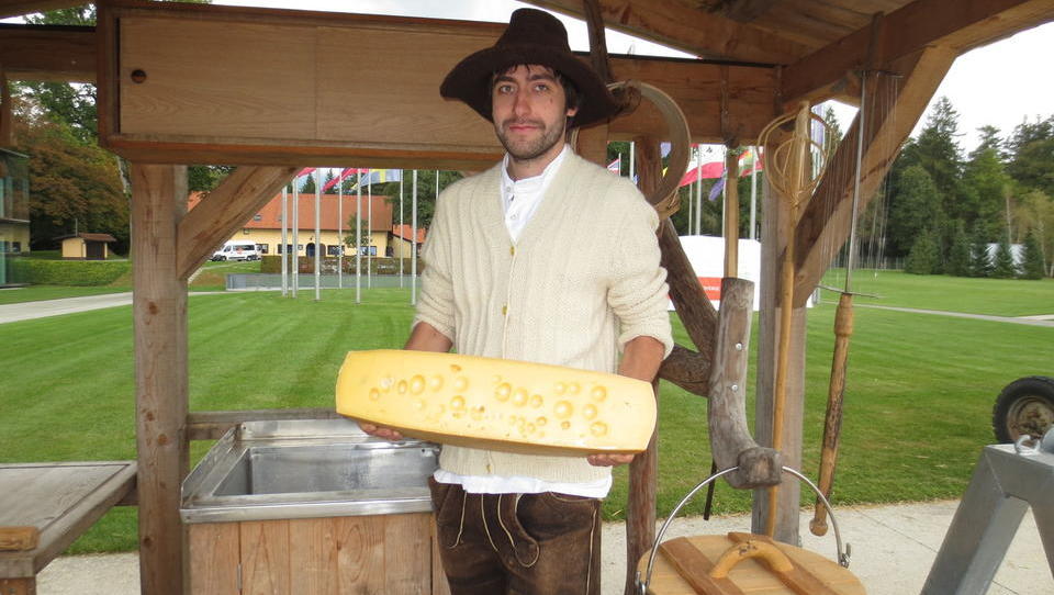 Kako dobro poznate butične domače sire?