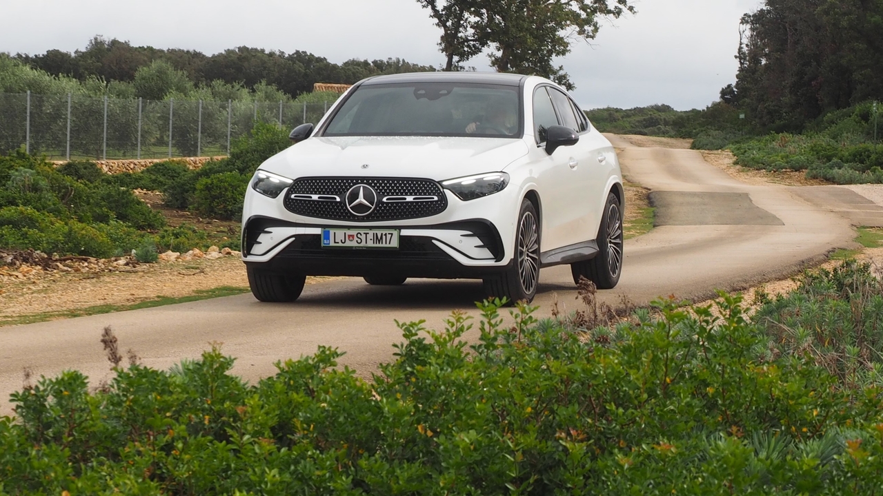 Ko kopica nesmislov dobi prijeten smisel