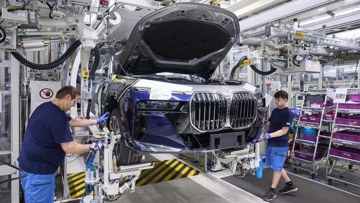 BMW o trajnosti: Še preden potegnemo prvo oblino, moramo vedeti, iz česa bo avto izdelan