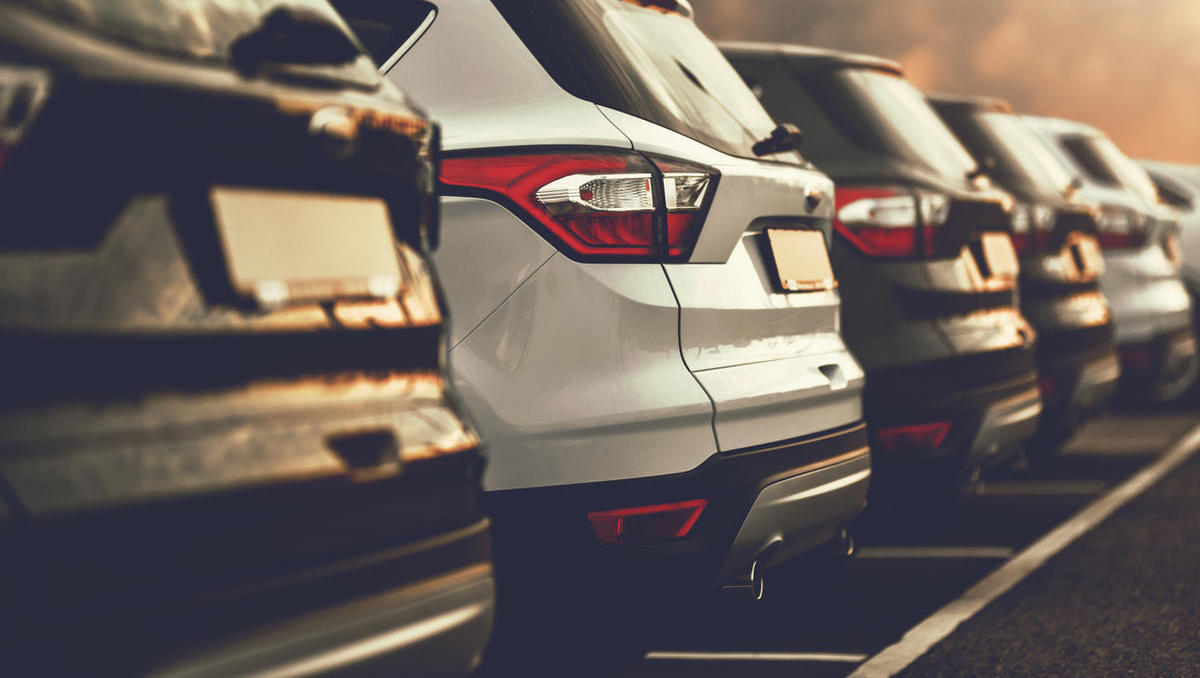 Avti Studia Moderna na drugo dražbo. Cene nižje za 30 odstotkov