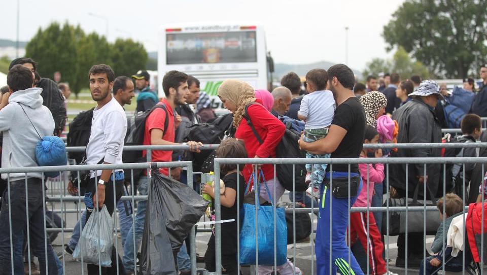 Pahor govoril o beguncih v OZN, glede pomoči pa je »previden«