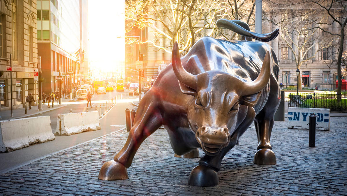 Tri naložbene strategije v dobi UI: kako najti zmagovalne delnice