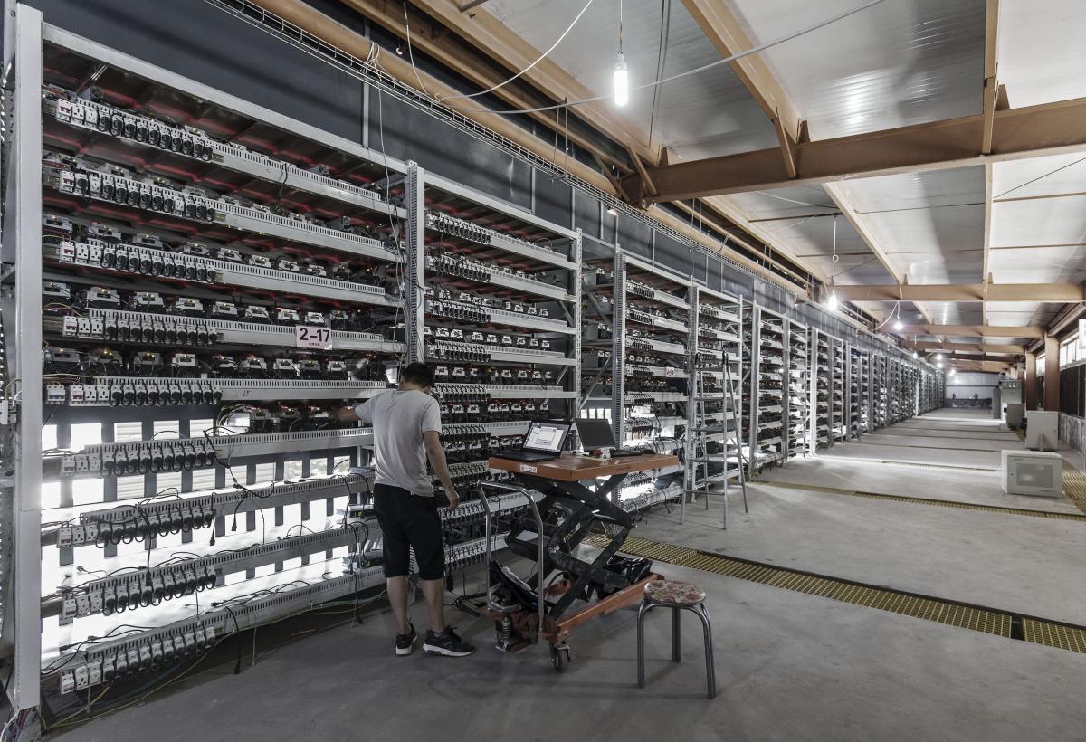 Kako rudariti bitcoin in ali se to sploh splača