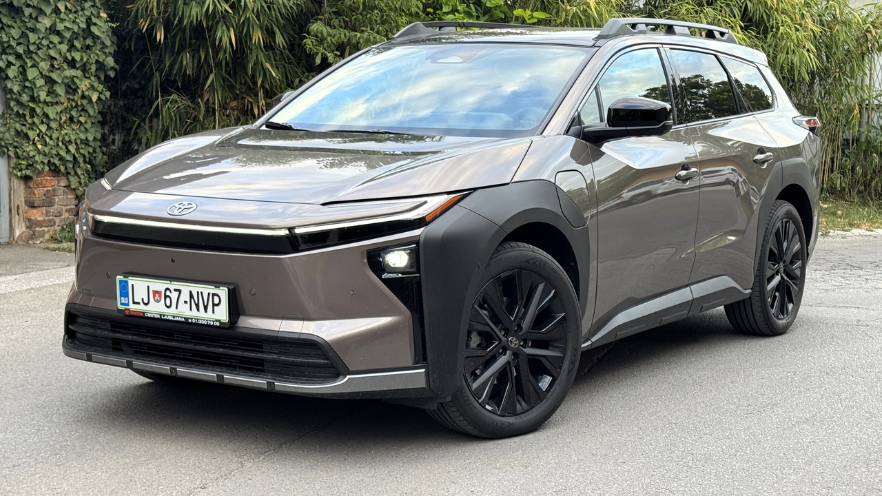 Toyota bZ4X touring: električni karavan, ki se ne boji makadama