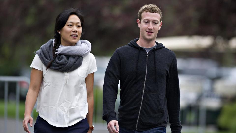 Mark Zuckerberg, Facebook: Odkar se je odpovedal premoženju, je še bogatejši