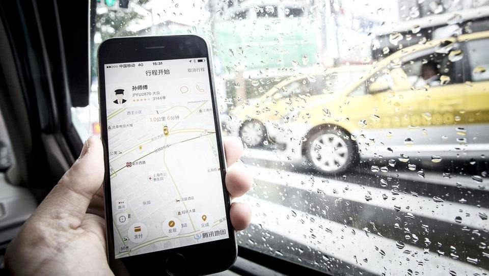 Kitajski Didi Chuxing in japonska Softbank v razvoj aplikacije za taksije