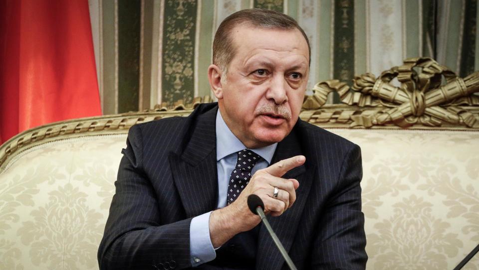 Erdoganu novih pet let s podvojeno močjo