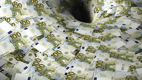 V grafih: Slovenski javni dolg je konec leta 2023 in zrasel in upadel – odvisno od perspektive