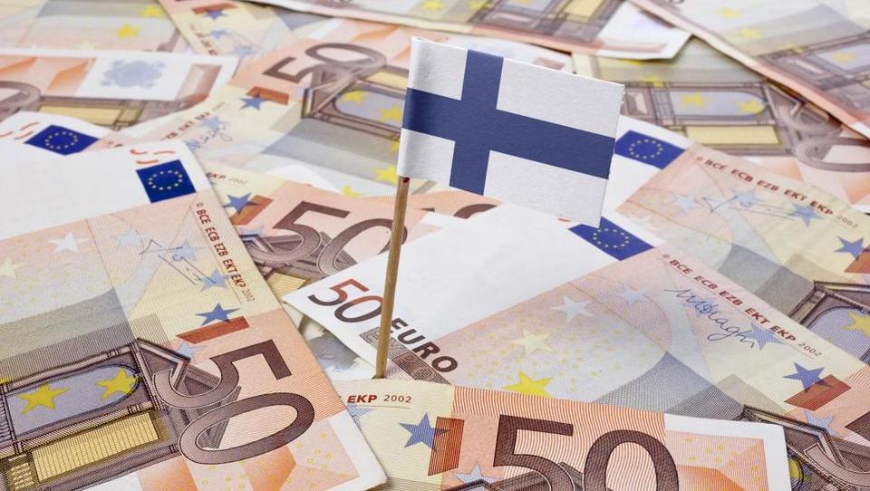 Spodbujanje k delu Finska preizkuša univerzalni temeljni dohodek