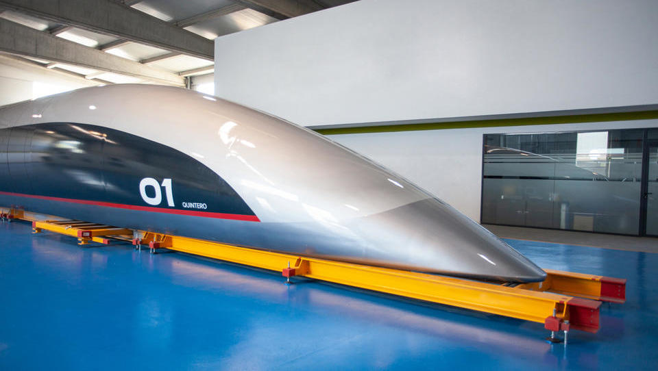 (video) V Španiji so razkrili prvo kapsulo za futuristična potovanja s hyperloopom