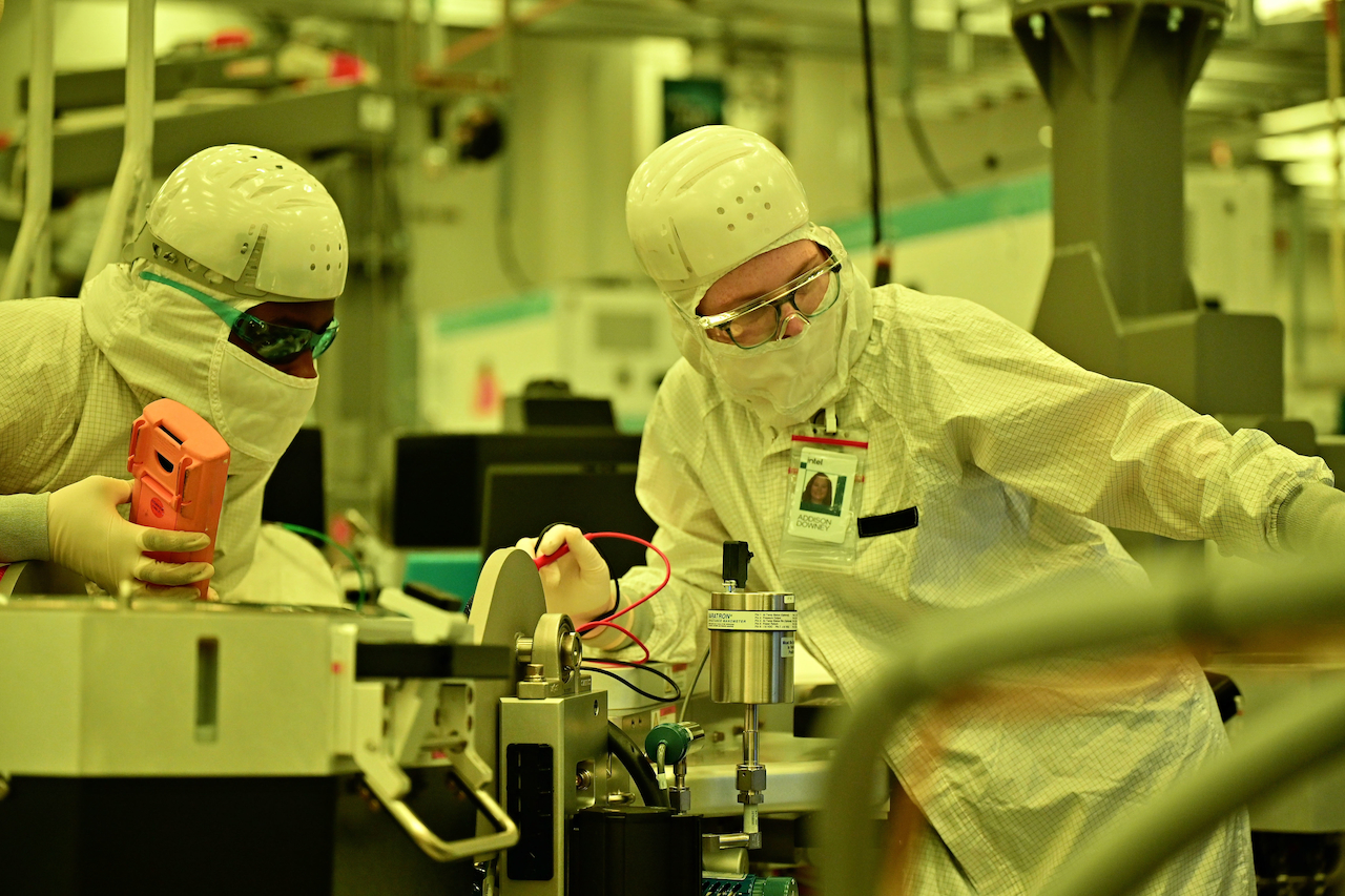 Intel Core Ultra procesorji: Rešitev za 18,8 milijard izgube?