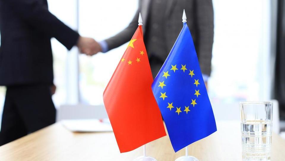 Nemčija evropsko komisijo poziva k zaščiti pred kitajskimi prevzemi