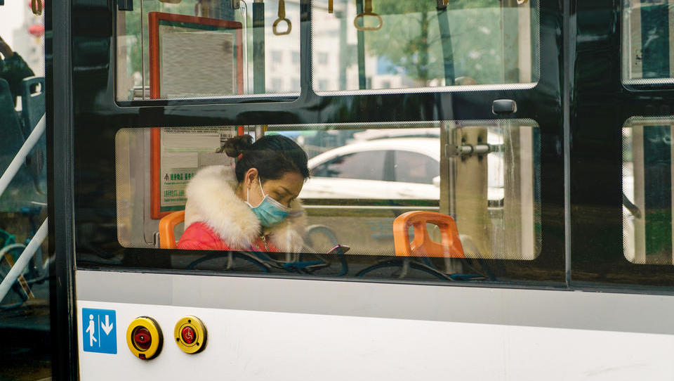 Kako lahko zaposlenemu plačate prevoz na delo, če ga zaradi koronavirusa nočete poslati na avtobus