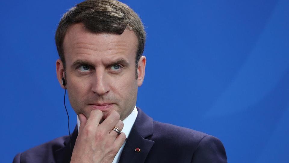 Emmanuel Macron z velikopoteznimi reformnimi načrti