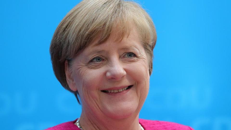 Nemška kanclerka Merkel prevzema vajeti Evrope