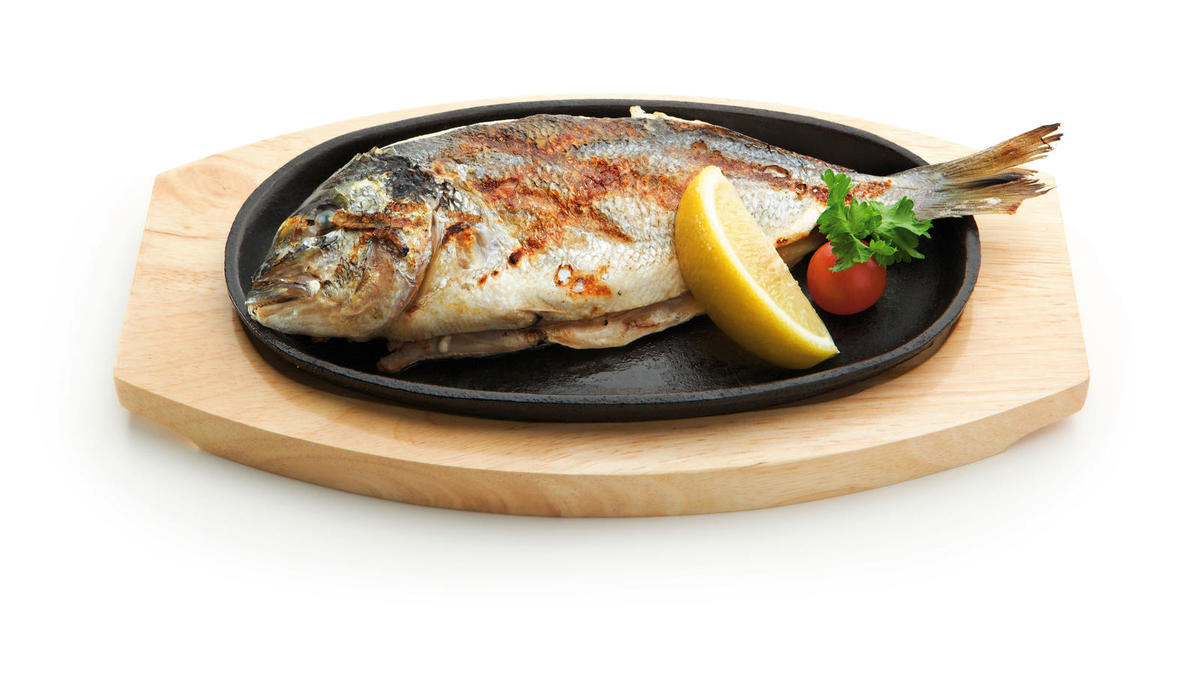 Pet nasvetov za pripravo ribe na žaru in spajanje z vinom
