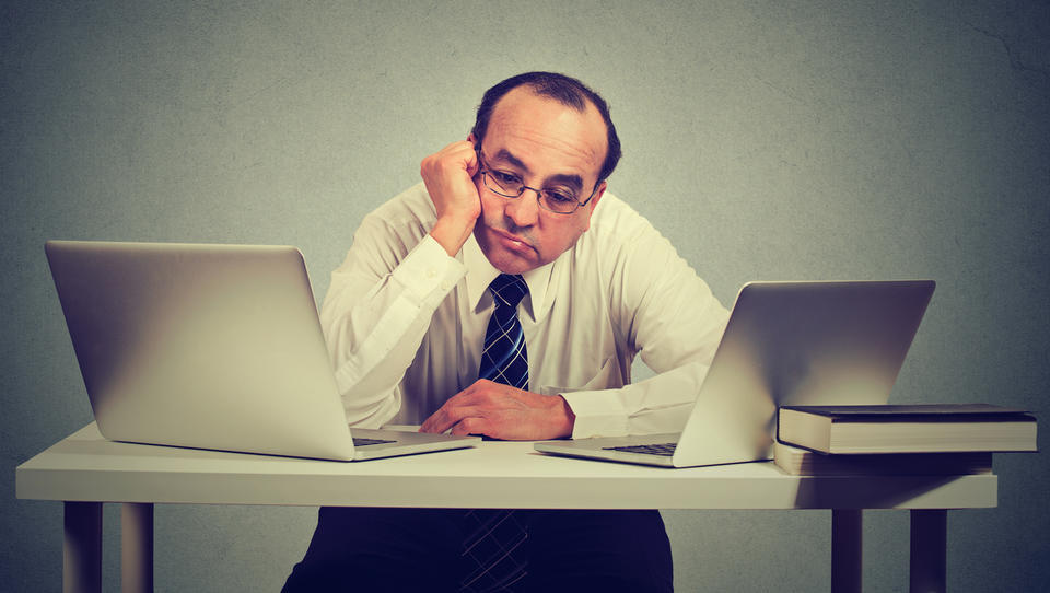 Večina Slovencev nezadovoljna s plačo