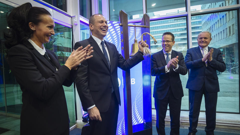 NLB v Ljubljani trgovanje končala pri +10%, v Londonu se trguje po +12%