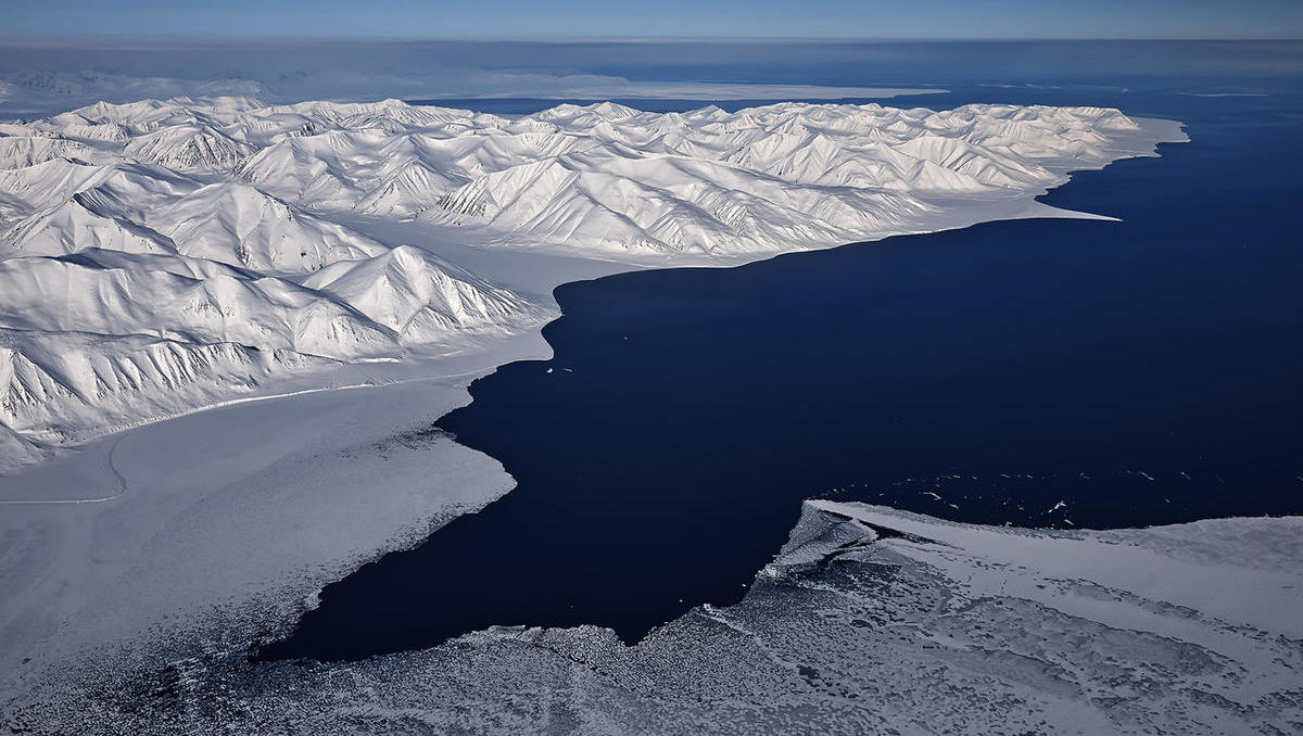 Slovenci v polarnih raziskavah - in zakaj so te pomembne