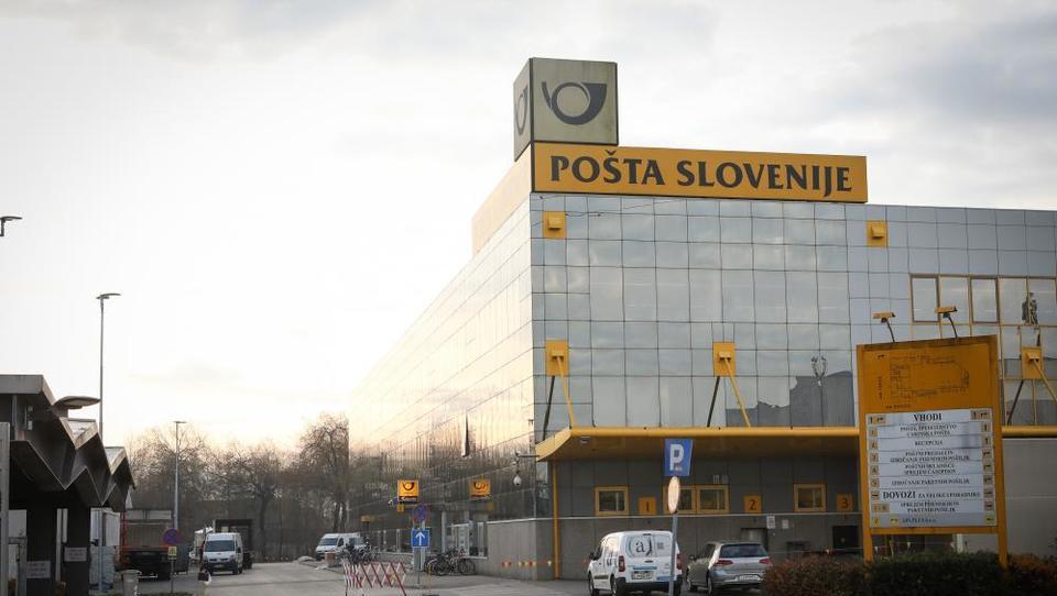 (video) Večje strehe Pošte Slovenije bodo dobile sončno elektrarno 