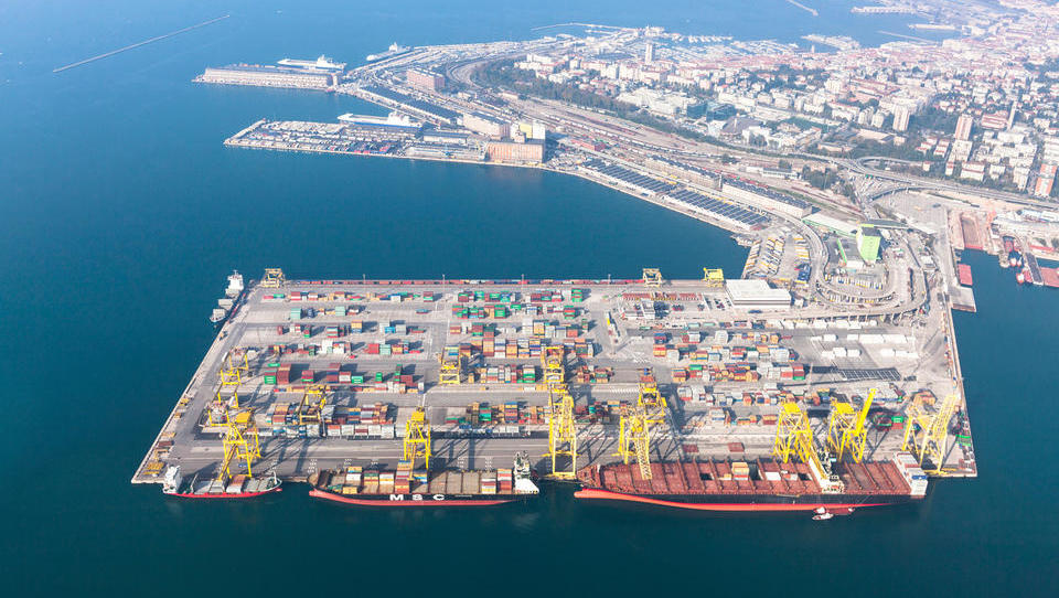 Turki kupujejo terminal v tržaškem pristanišču