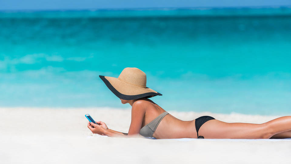 Kateri mobilni paket izbrati, če želite na počitnicah ogromno interneta