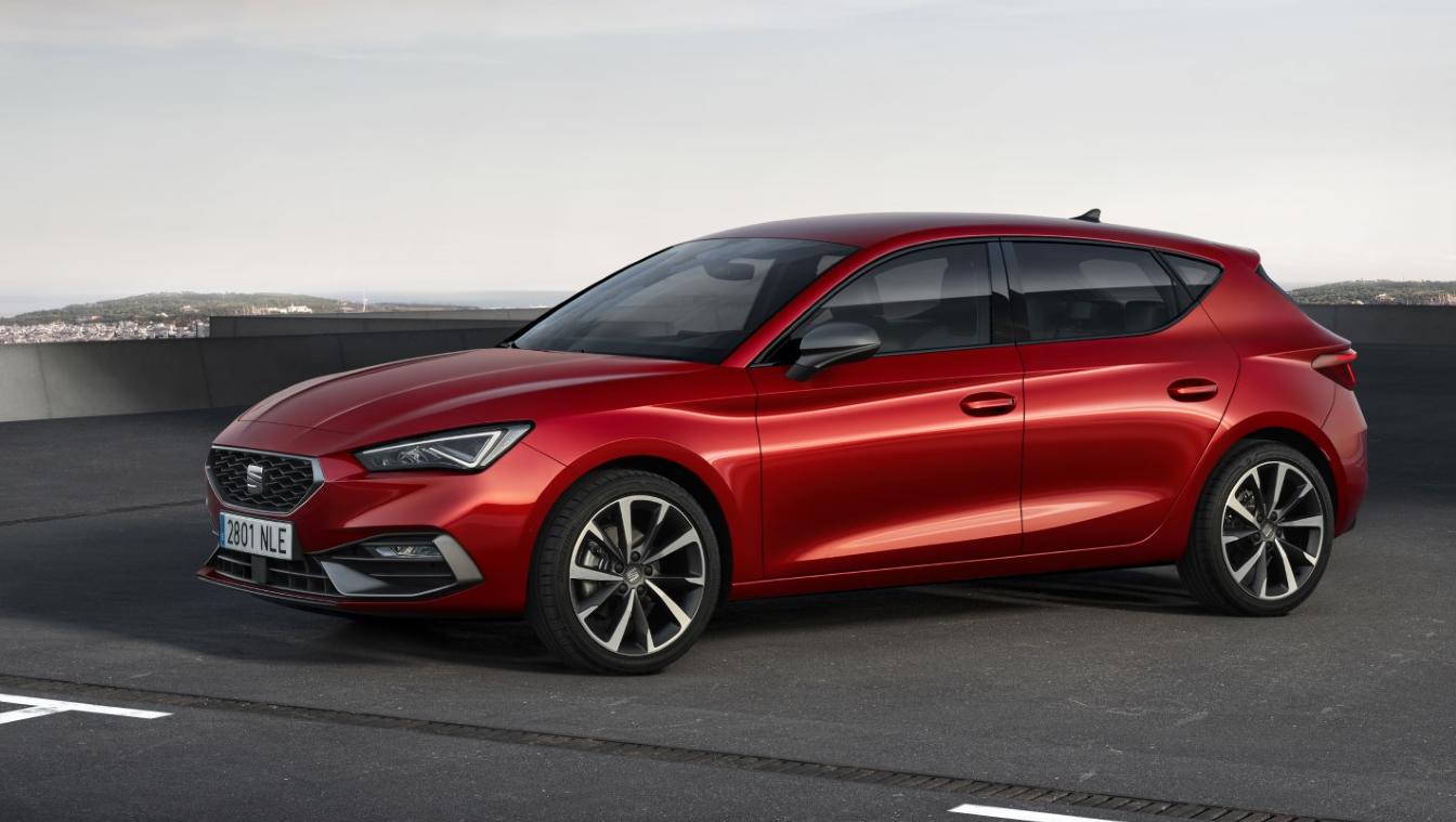To je novi seat leon, postaven in pametnejši od tekmecev