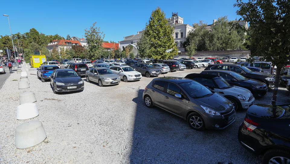 ANALIZA: katere avtomobile imamo Slovenci najraje