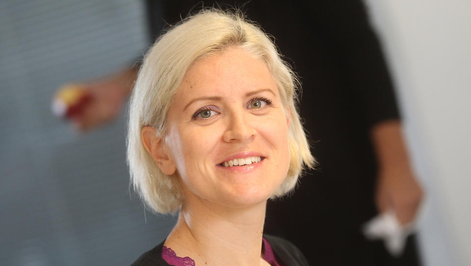 Pri evropskih milijardah se zgodba ponavlja, hitimo in zamujamo